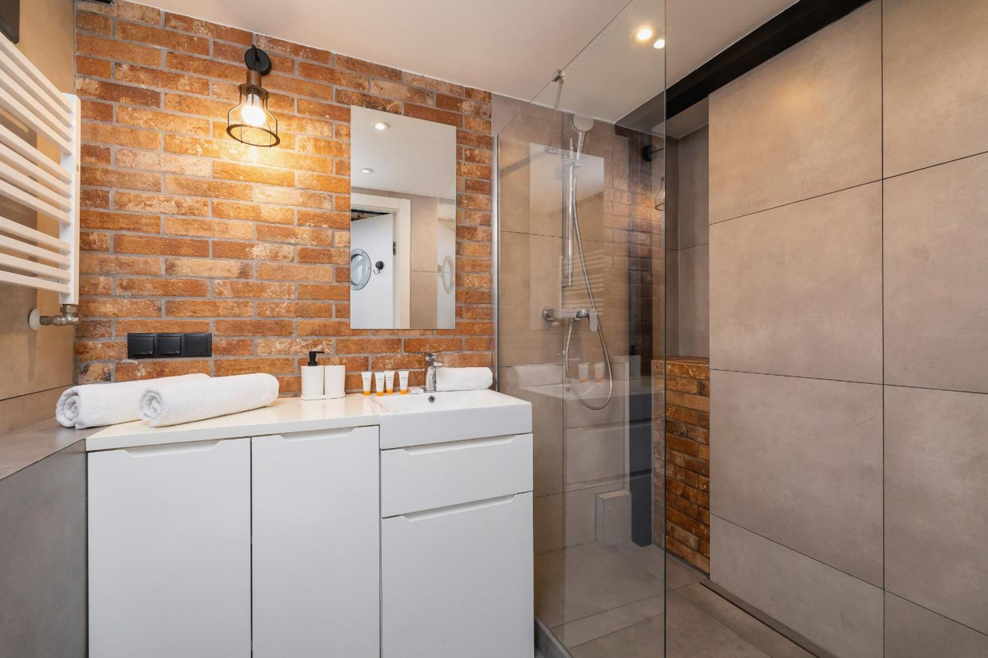 Deluxe Loft Lubelska With Mezzanine By Renters Apartment Krakow